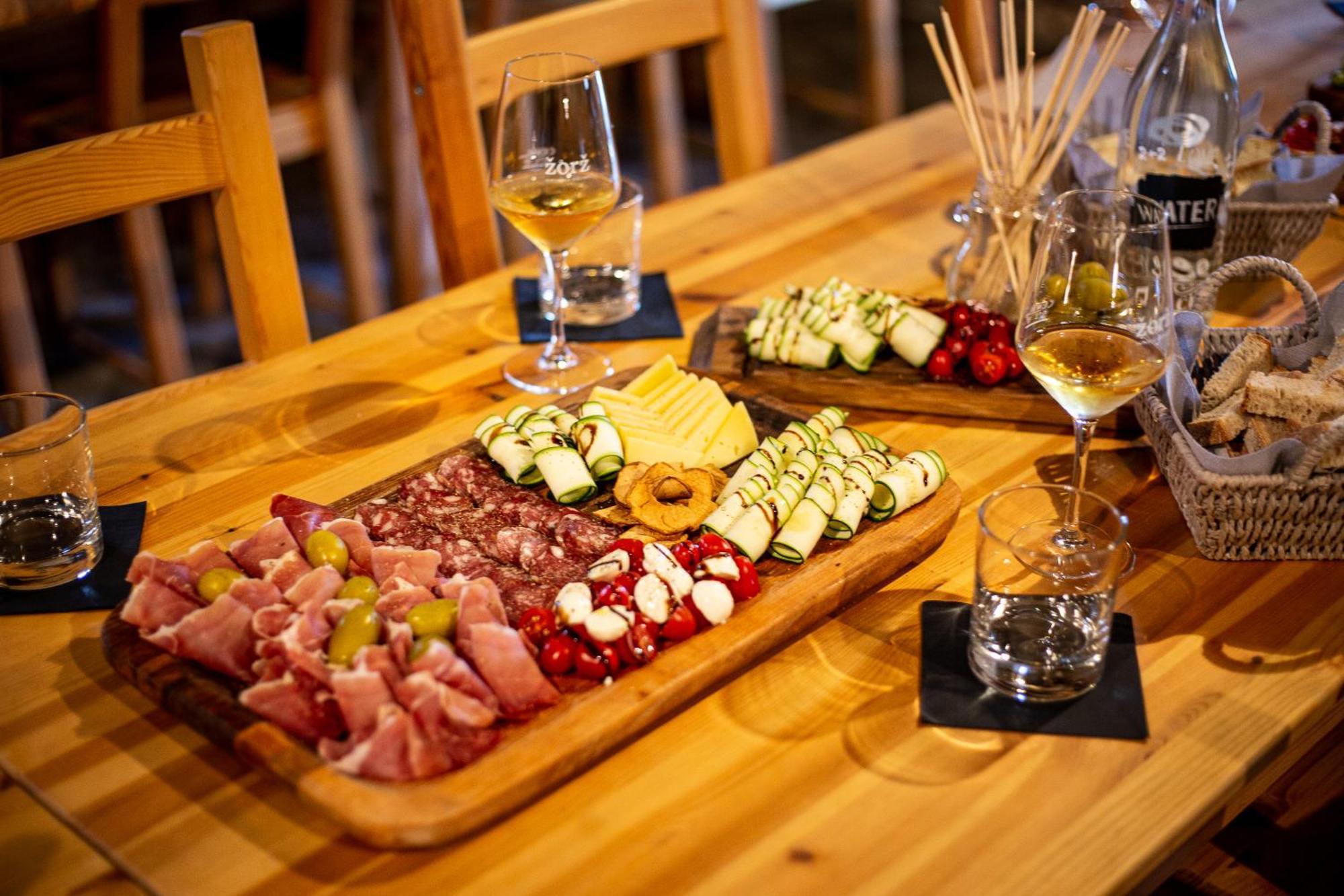 Boutique Rooms & Winery Zorz Vipava Exteriér fotografie
